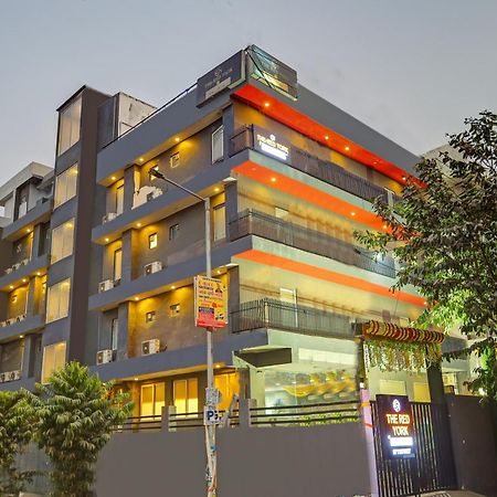 Hotel Red York By Byob Hotels نويدا المظهر الخارجي الصورة