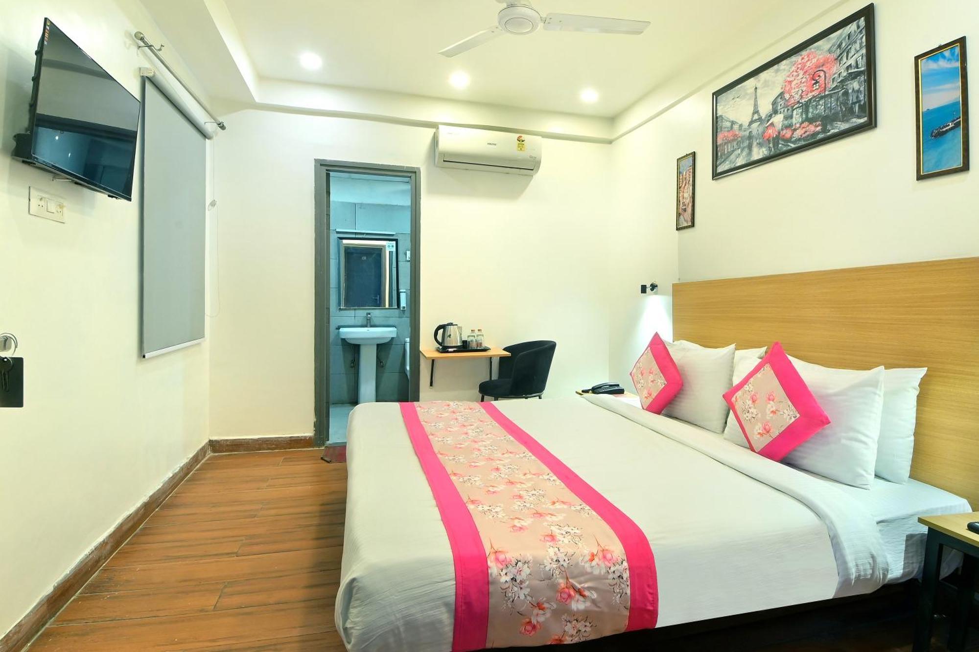Hotel Red York By Byob Hotels نويدا المظهر الخارجي الصورة