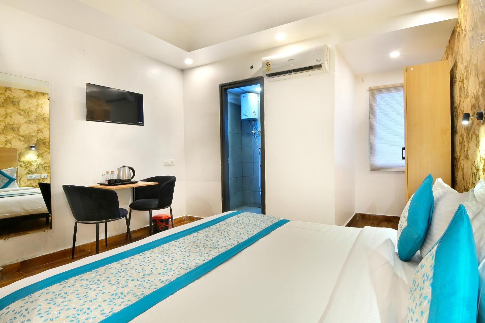 Hotel Red York By Byob Hotels نويدا المظهر الخارجي الصورة