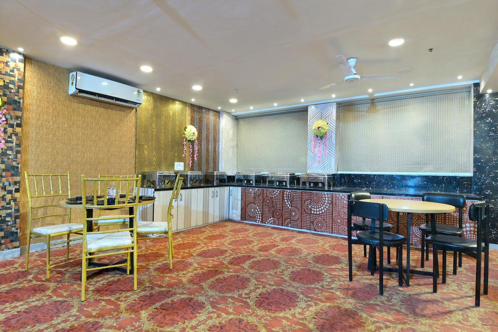 Hotel Red York By Byob Hotels نويدا المظهر الخارجي الصورة