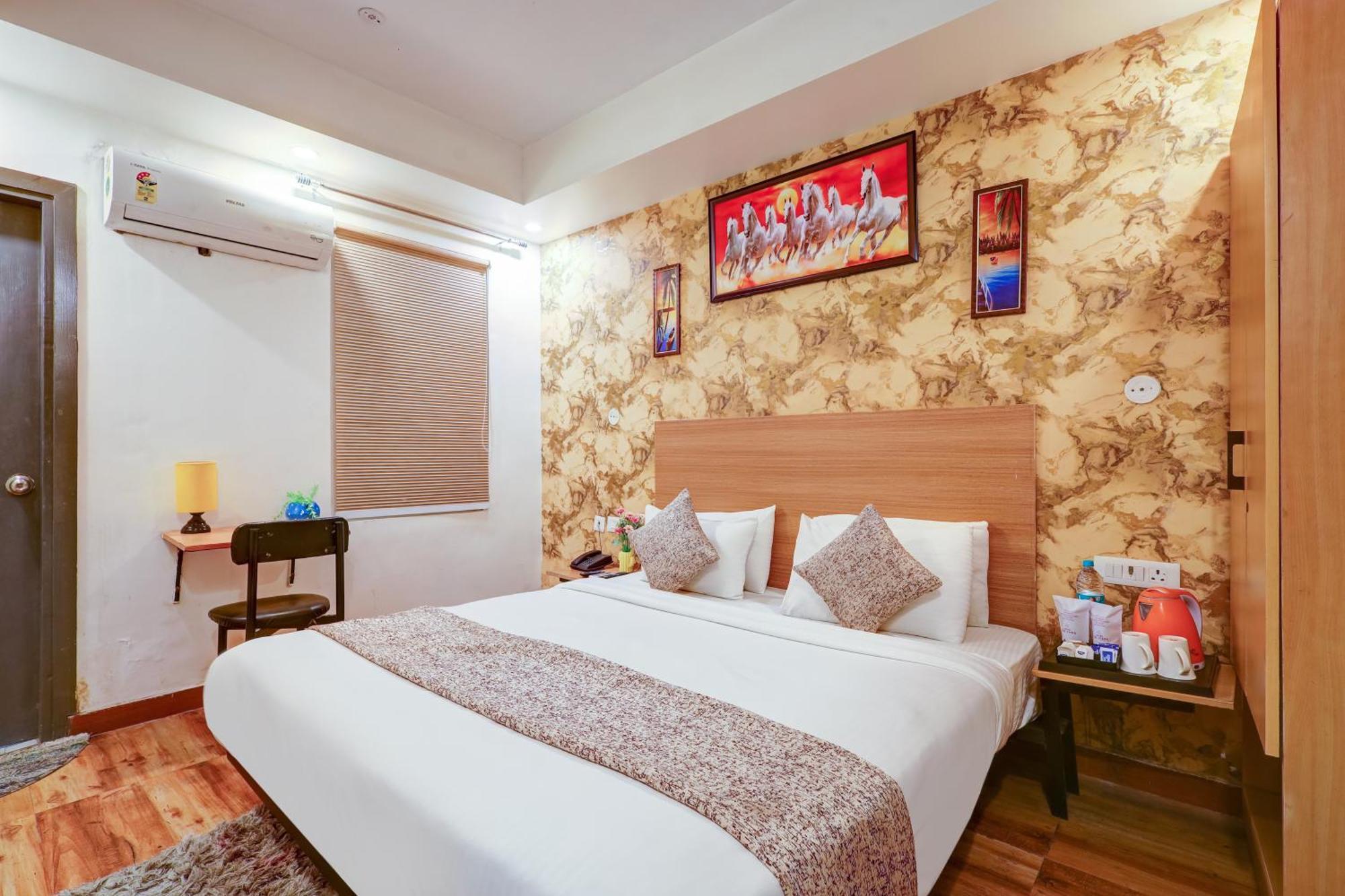 Hotel Red York By Byob Hotels نويدا المظهر الخارجي الصورة