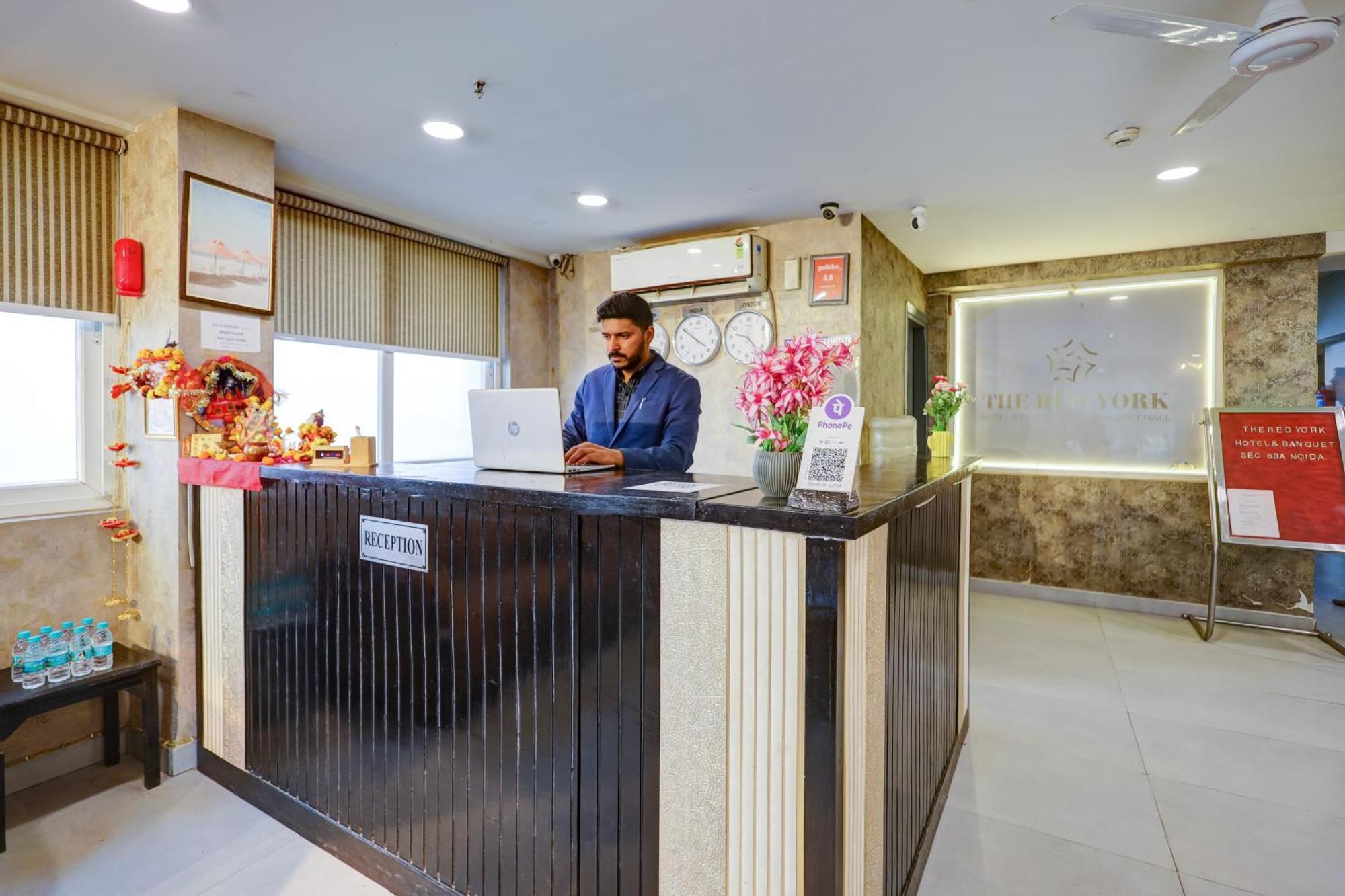 Hotel Red York By Byob Hotels نويدا المظهر الخارجي الصورة